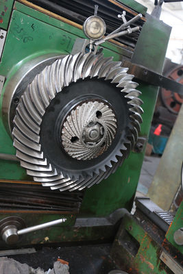 20CrNi2MoA Alloy Steel Spiral Bevel Gears Set สำหรับตัวลดเกียร์