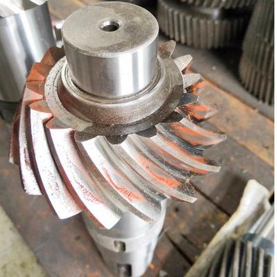 AISI 4320 Steel Transmission Spiral Bevel Gear Set สําหรับส่วนประกอบที่มีเครื่องแปรรูปแม่นยํา