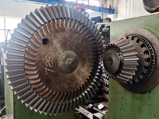 Gear Shaping Straight Bevel Gear Set ของ Cone Crusher สำหรับอุปกรณ์การทำเหมือง
