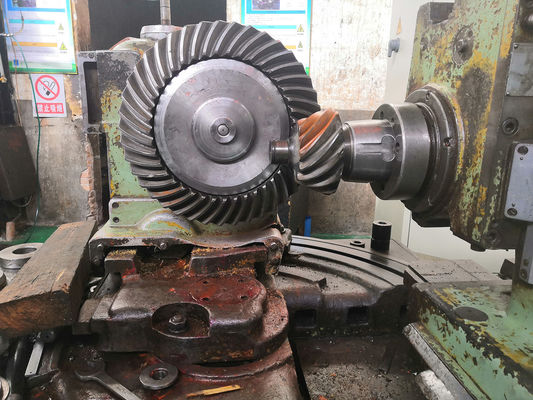 17CrNiMo6 Alloy Steel Spiral Conical Gear งานวัดสำหรับการใช้งานในเมืองใหญ่