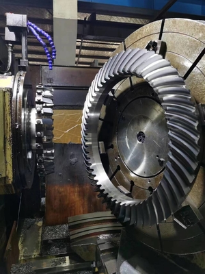 SAE 4320 Steel Spiral Bevel Gear Milling Transmission 20 โมดูล 53T