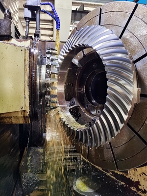 HRC58 35° Helix Conical Gear 0.2 มม. พร้อมการบำบัดความร้อนด้วยคาร์บูไรซิ่ง