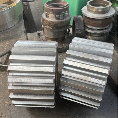 เครื่องสปอร์เกอร์ที่กําหนดเองที่มีสปิลลีนทรงสี่เหลี่ยม ความแข็ง 220-260 HB
