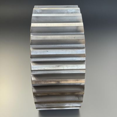 เกียร์สเปอร์เกรด ISO 7 สําหรับการใช้งานความเร็วต่ําในภาระหนัก