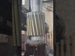 เพลาเฟืองเกลียว CNC กลึงความแม่นยำสูงสำหรับการส่งกำลัง